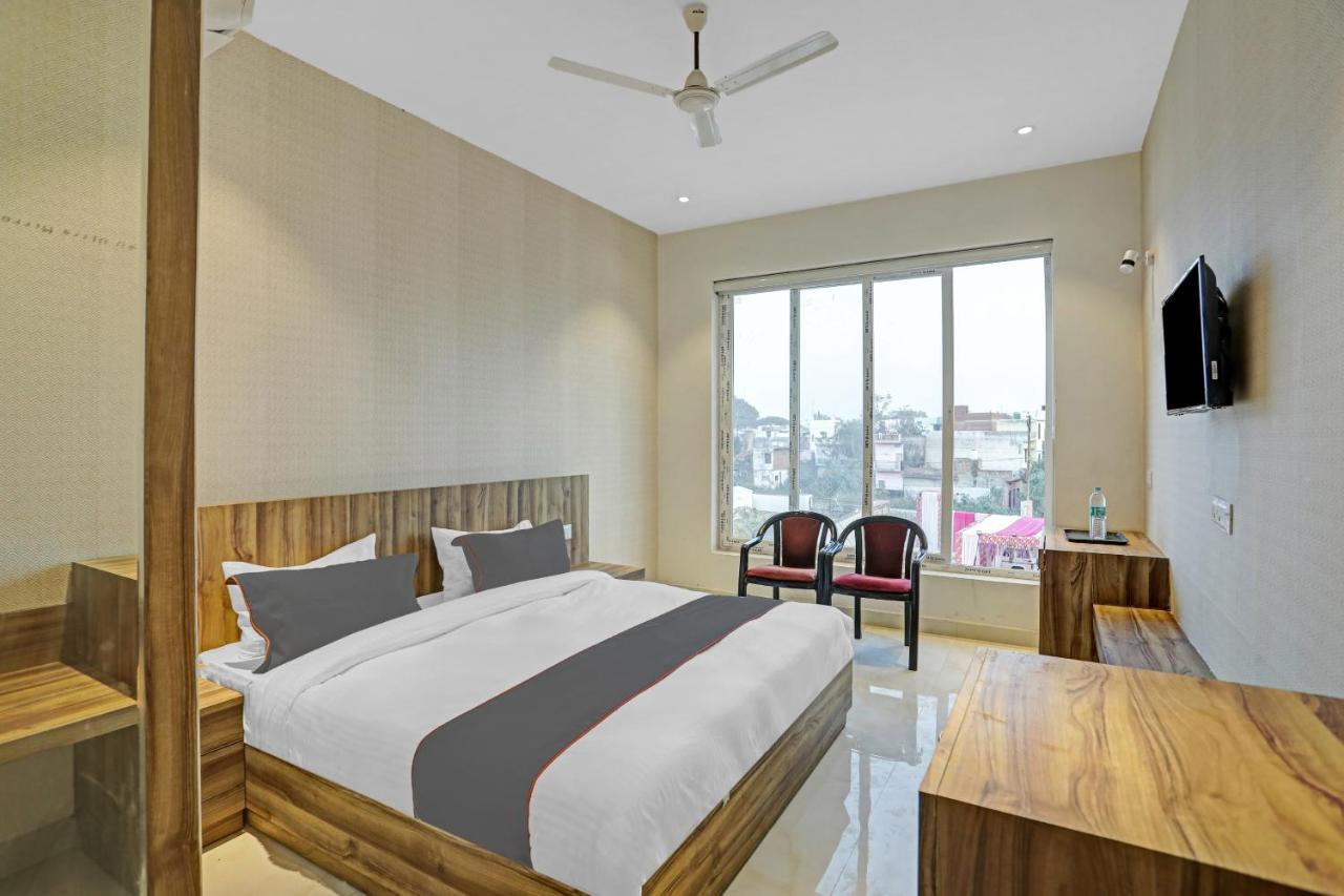 Collection O 85238 Tulika Garden Hotel Izatnagar Exterior foto