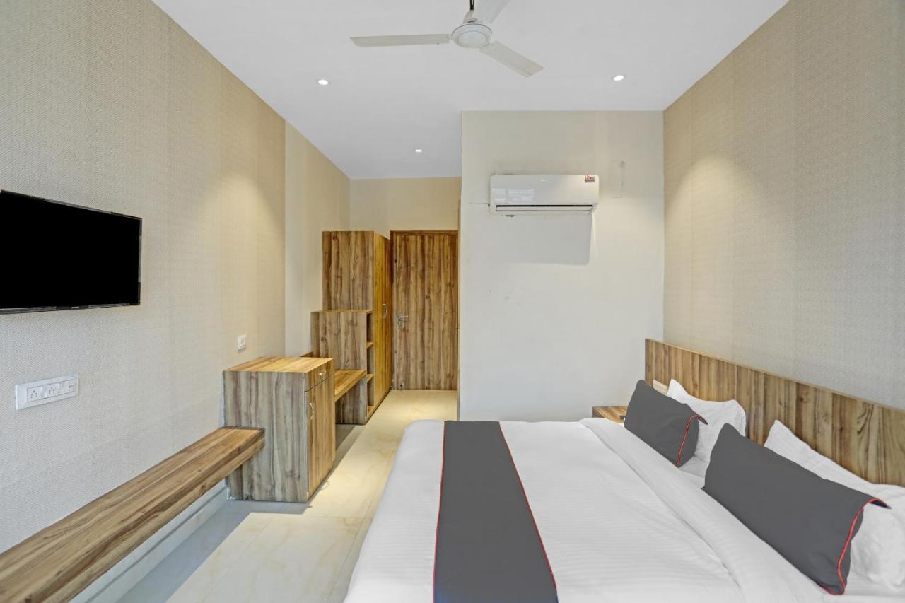 Collection O 85238 Tulika Garden Hotel Izatnagar Exterior foto